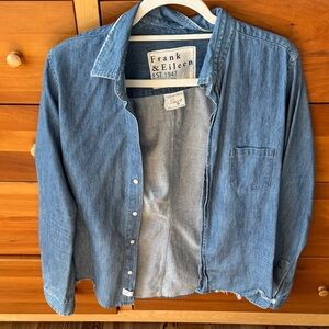 Frank & Eileen Classic Blue Button-Up
